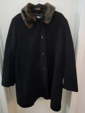 Women's Black Wool Pea Coat with Faux Fur Collar
